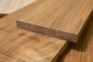 kayu solid